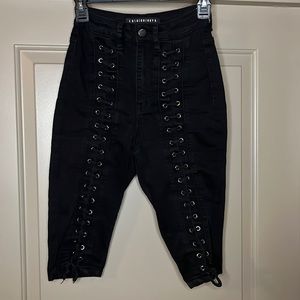 Black Bermuda shorts for spring/summer, size 3